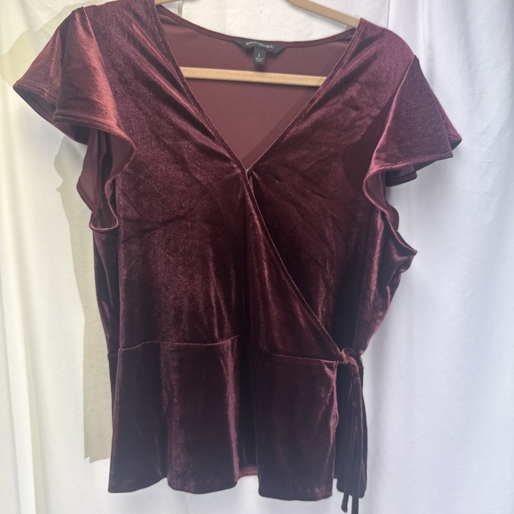 Banana Republic Stretch S/S Wrap Blouse Burgundy Velvet Large Whimsigoth Formal